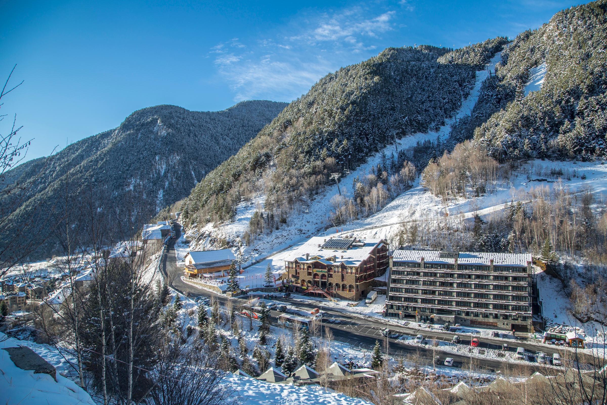 Yomo Patagonia Hotel Arinsal Exterior foto