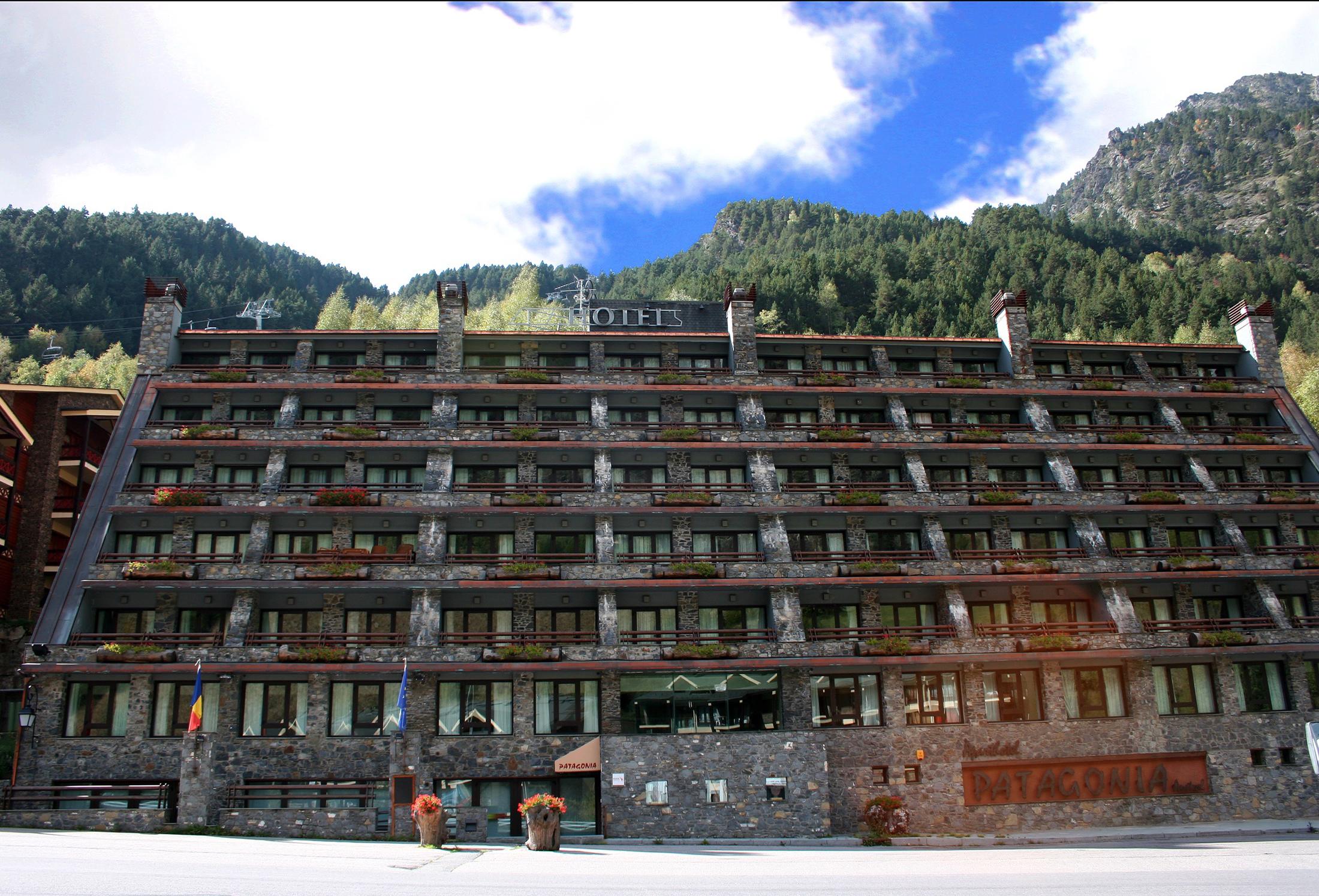 Hotel Yomo Patagonia Arinsal Exterior foto