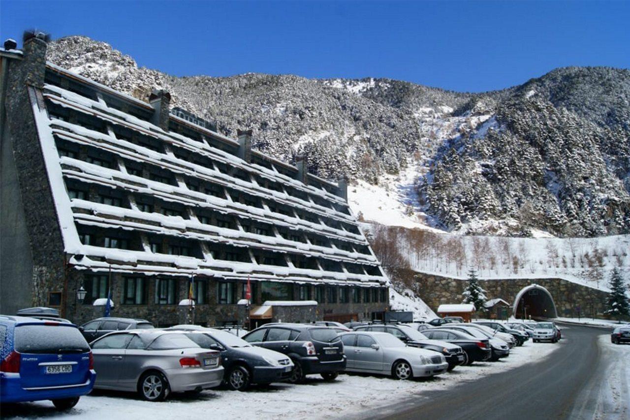 Yomo Patagonia Hotel Arinsal Exterior foto